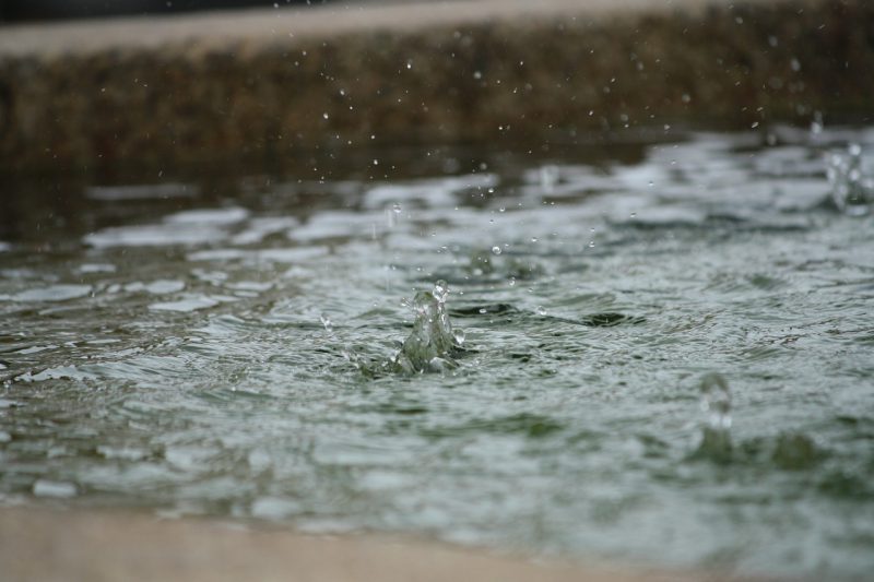 石垣島の夏は、天気が良くても局地的に雨が降る